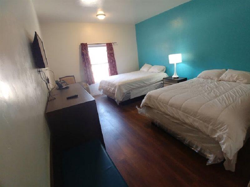 Alien Residence Inn بيكوس المظهر الخارجي الصورة