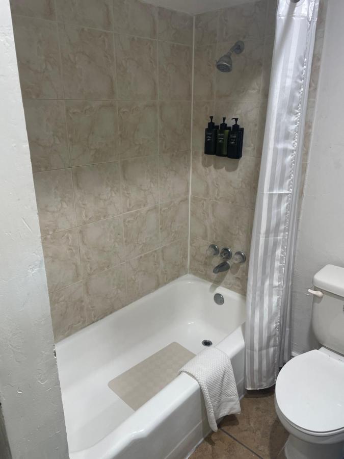 Alien Residence Inn بيكوس المظهر الخارجي الصورة