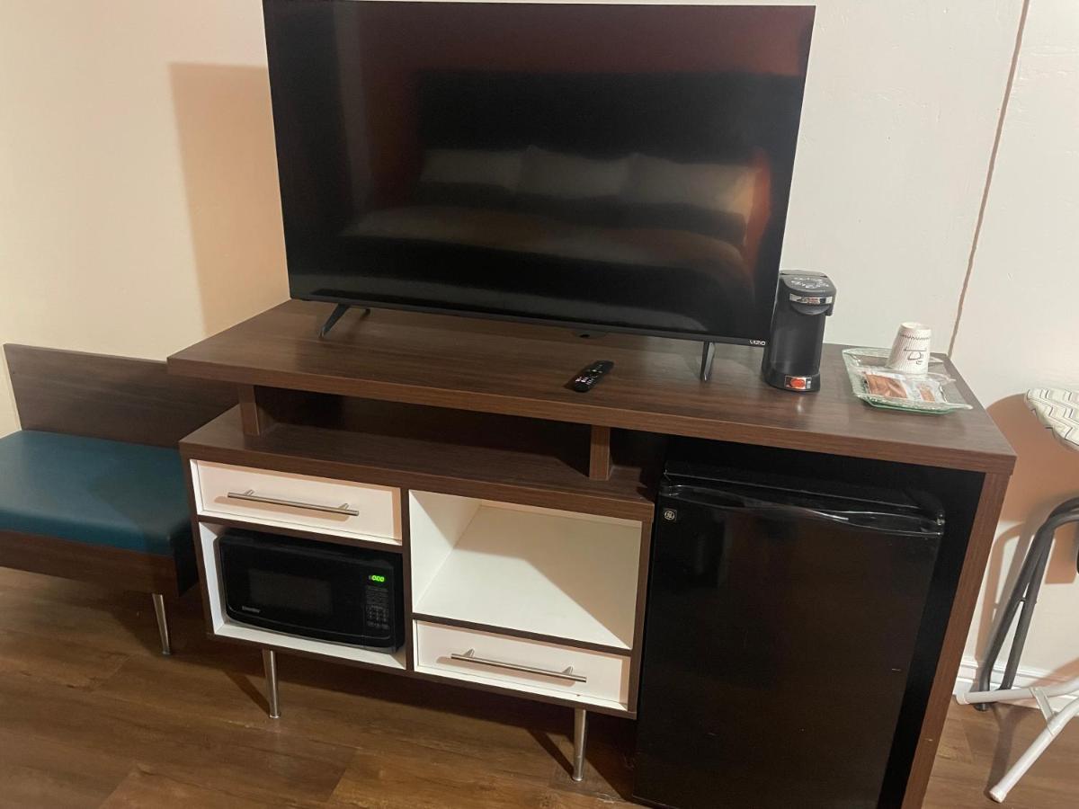 Alien Residence Inn بيكوس المظهر الخارجي الصورة