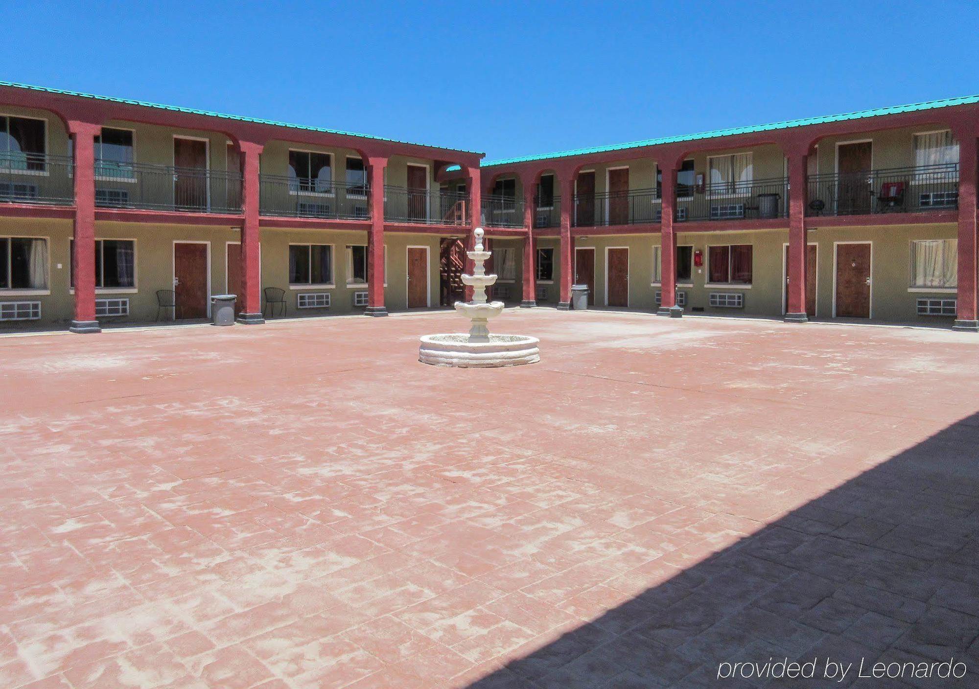 Alien Residence Inn بيكوس المظهر الخارجي الصورة